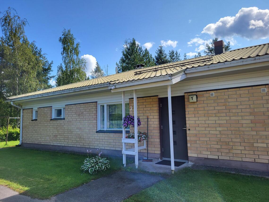 3mh, oh, k, tkh, vh, khh, kph, s, 2x wc, at, 137.0 m² — Hakotie 5, Kausala Iitti