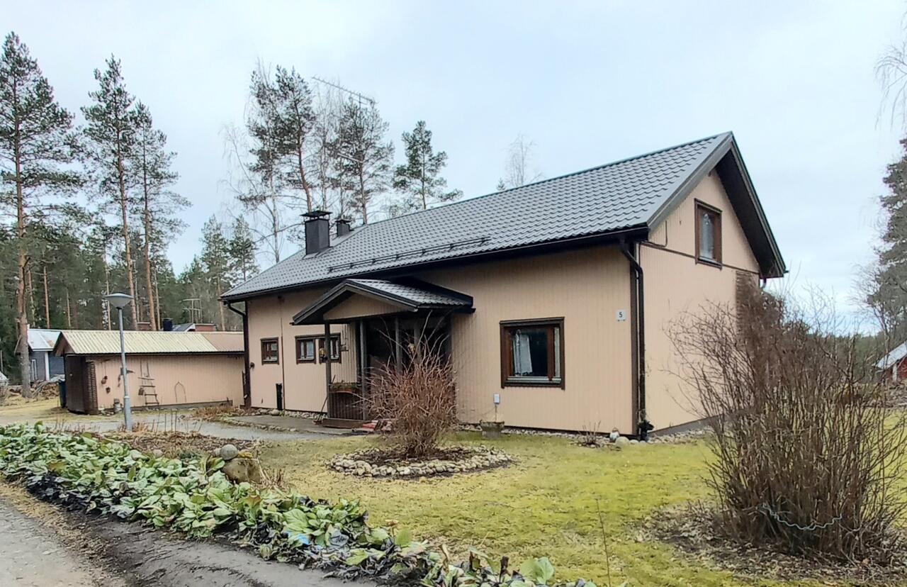3mh + oh + k + 2wc + khp + sauna + et, 113.0 m² — Selkäpolku 5, Jurva Kurikka