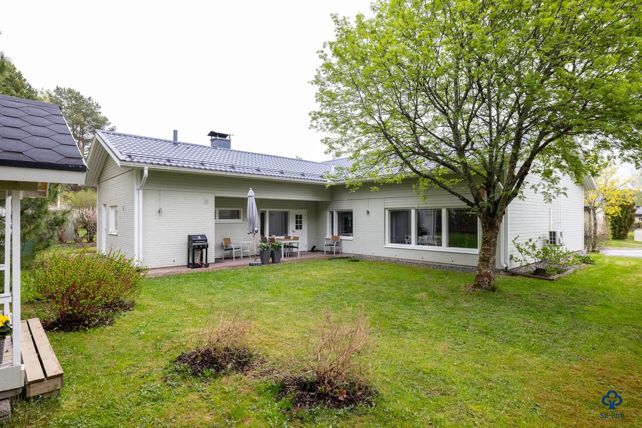4h + k + s + khh + 2xwc + työh. + verstas, 117.5 m² — Sahrakuja 6, Pikkola Kangasala