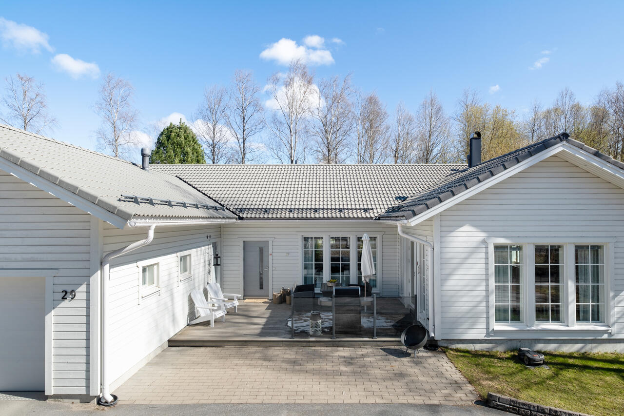 4MH + K + OH + RK + KHH + S + 2xKPH + TALLI, 158.5 m² — Kyrkvärdsvägen 29, Kirkkoranta Pietarsaari