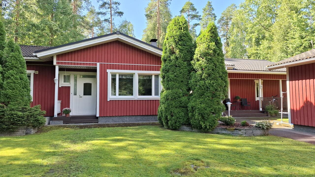 5Mh + Työh + Oh + K + Khh + Ph / wc + S + 2Wc + 2Vh, 157.0 m² — Mustikkakuja 6, Kalkunmäki Kauhajoki