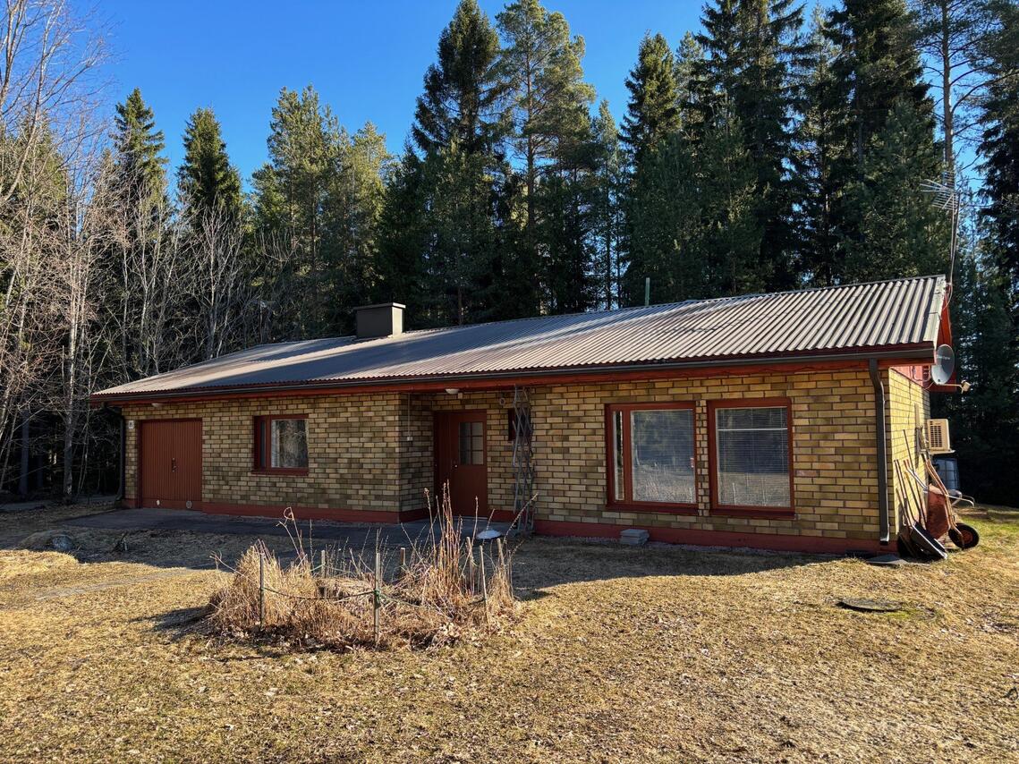 4h, k, ph, s, wc, 112.0 m² — Ainassaari 85, Aittoperä Nivala