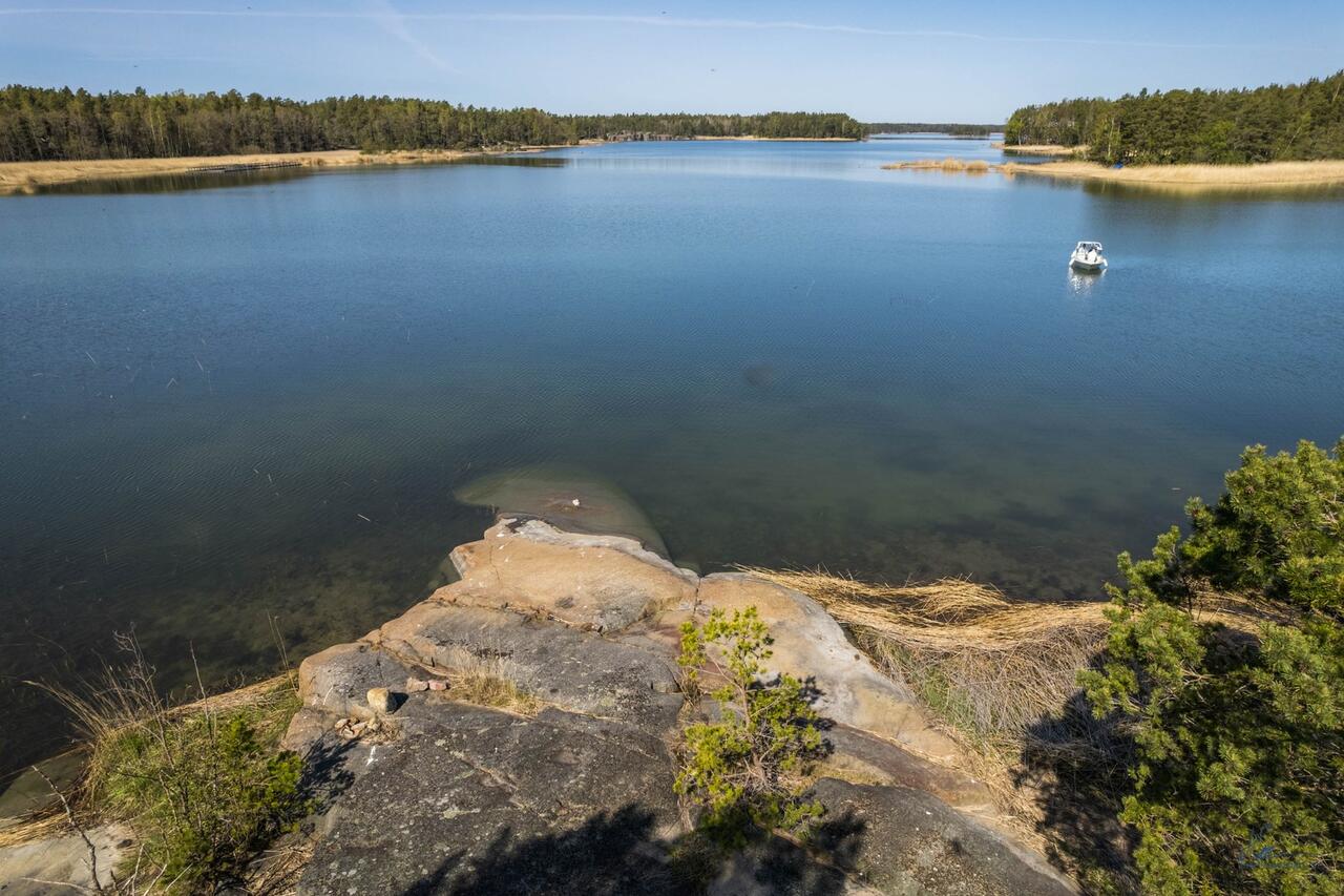 Myyd n Vapaa ajan Tontti Taivassalo Helsinginranta Praakintie 62 