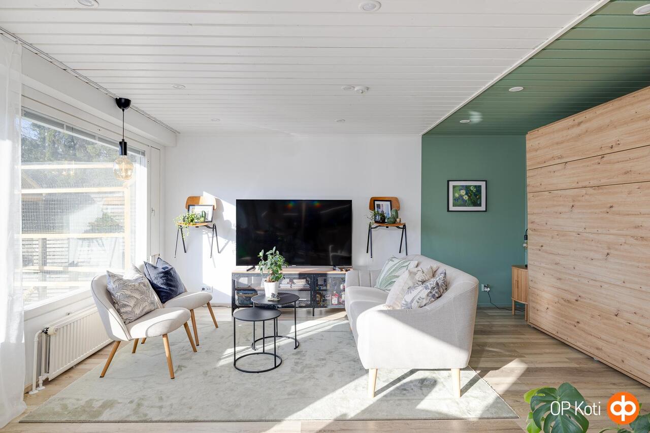 3h, k, pihasauna (YJ: 4r + k + br), 84.5 m² — Ullantie 8, Sepänkylä Mustasaari