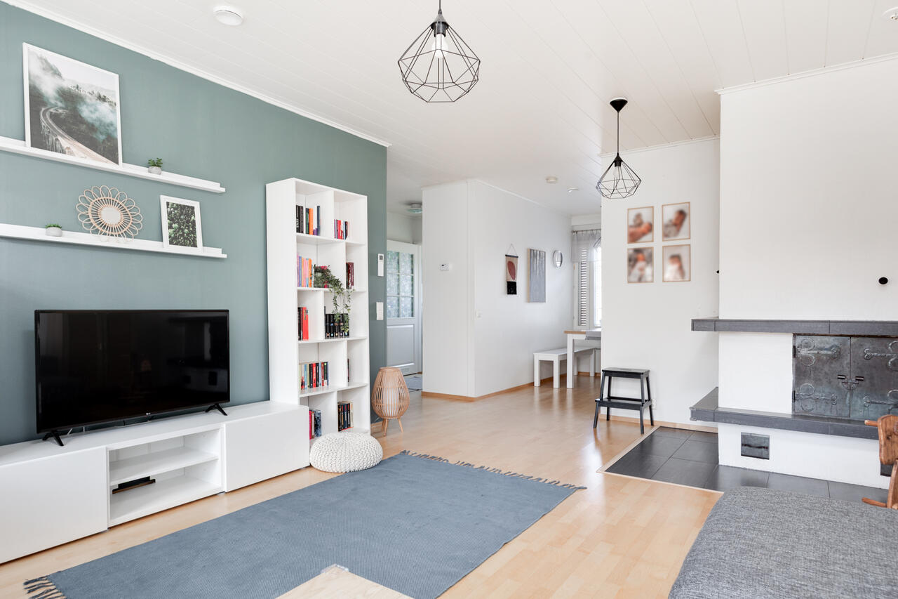 3h + k + kph + s + wc + vh + at, 79.8 m² — Kotkatie 2, Toivonpuisto Ylivieska