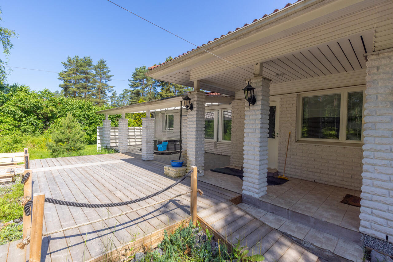 4 h, k, khh, ph, s, 126.0 m² — Mäntykankaantie 14, Nikkarin alue Eura