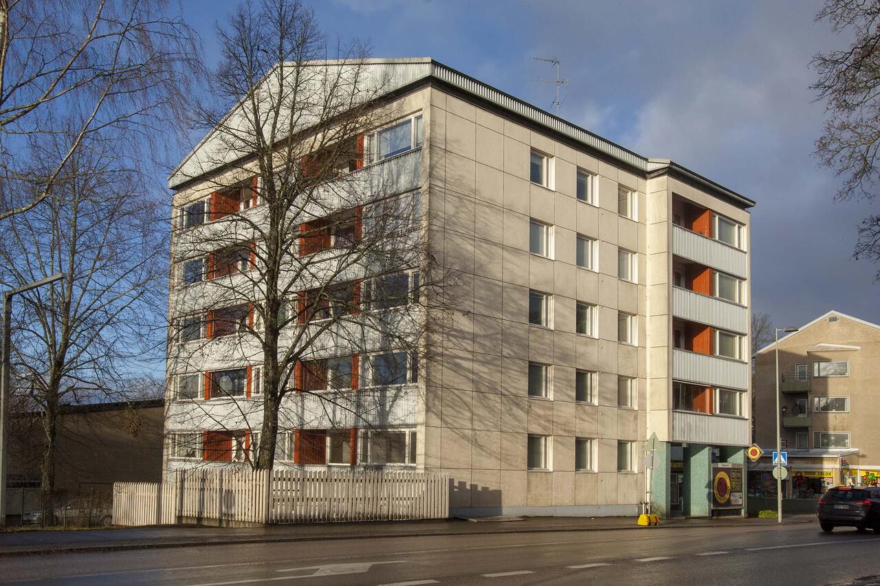 myyd-n-kerrostalo-yksi-heinola-keskusta-siltakatu-5-a-3-etuovi