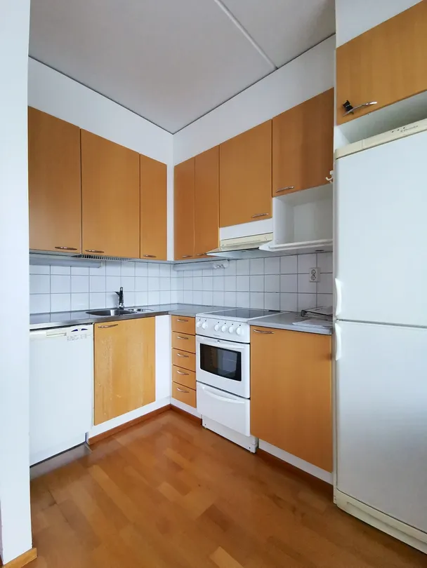 1h + k + kph + s + lasitettu parveke, Pitäjänmäki Helsinki (1/13)