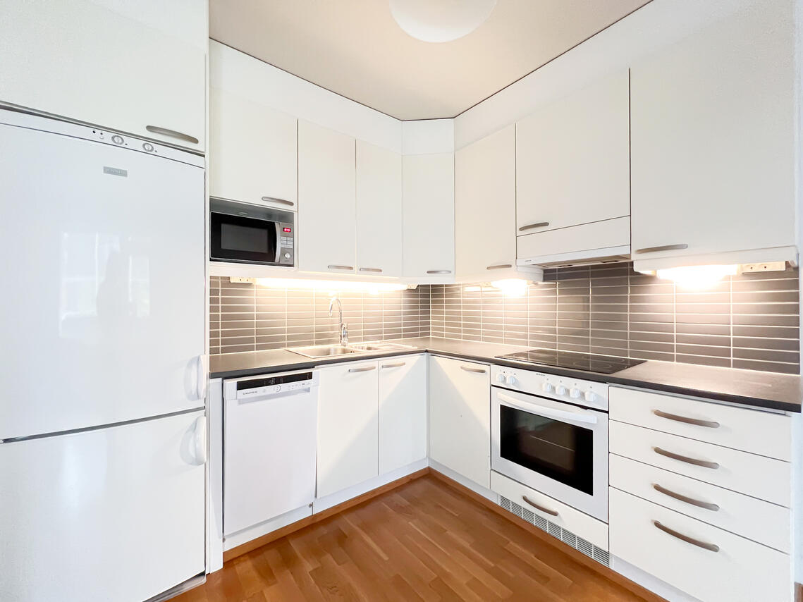 Vuokrataan Kerrostalo Kaksio - Espoo Leppävaara Leppävaarankatu 12