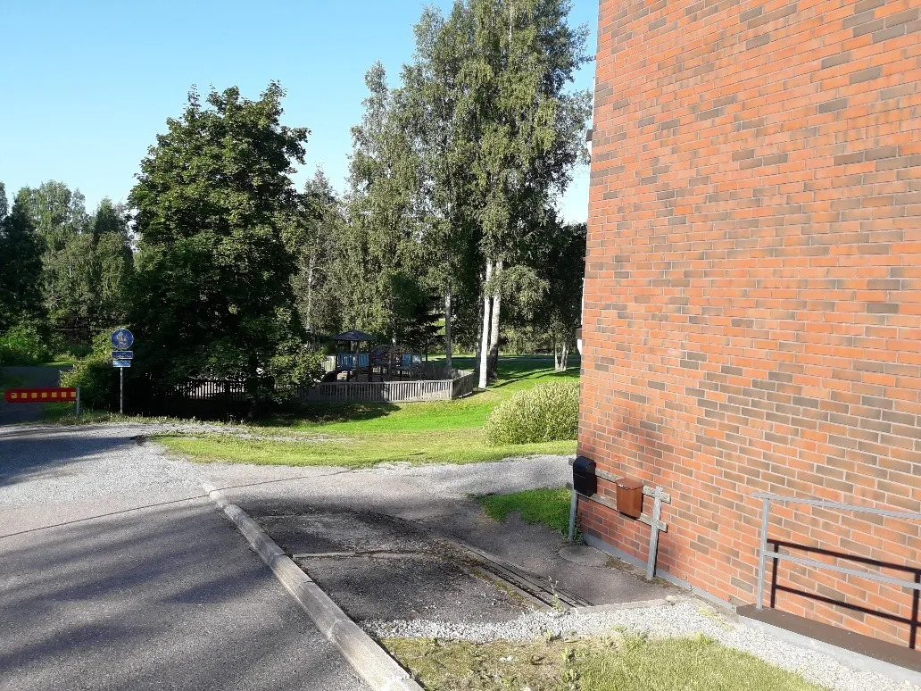 Tippakuja 4 4