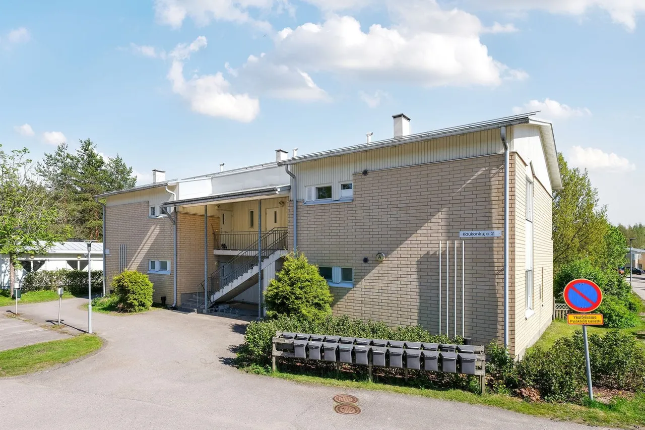 Kaukonkuja 2 3