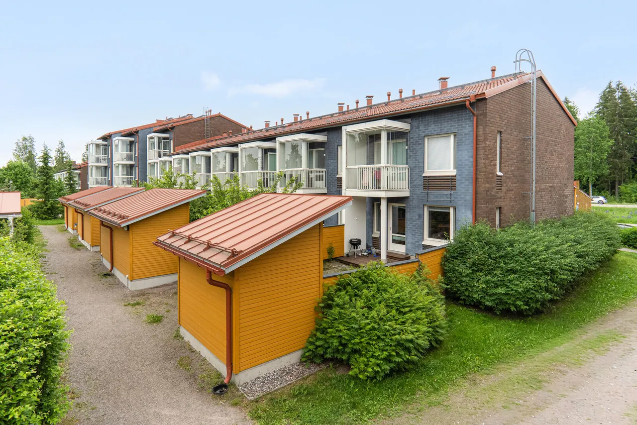Hyökkäläntie 20 C 1