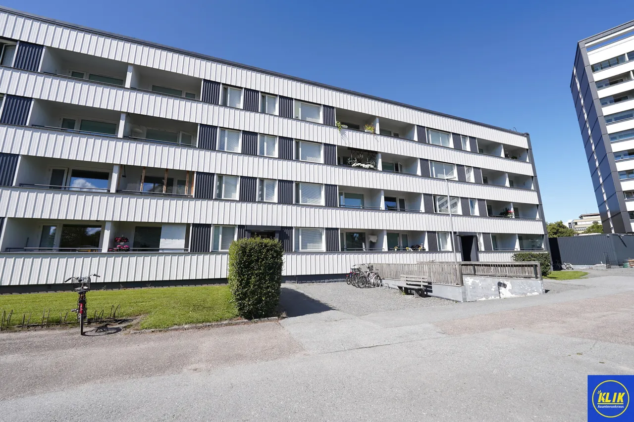 Rautatienpuistokatu 4 1