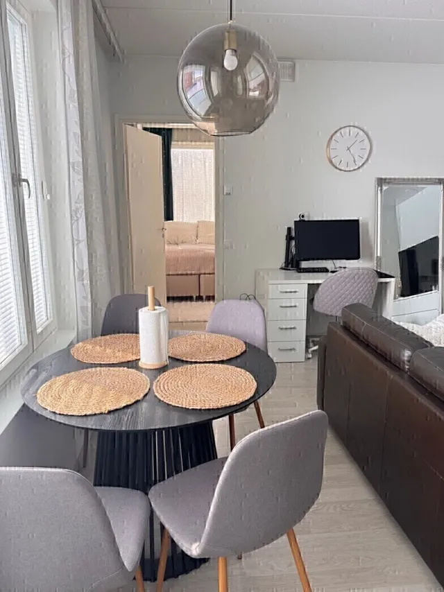 Ukkoherrantie 2 4