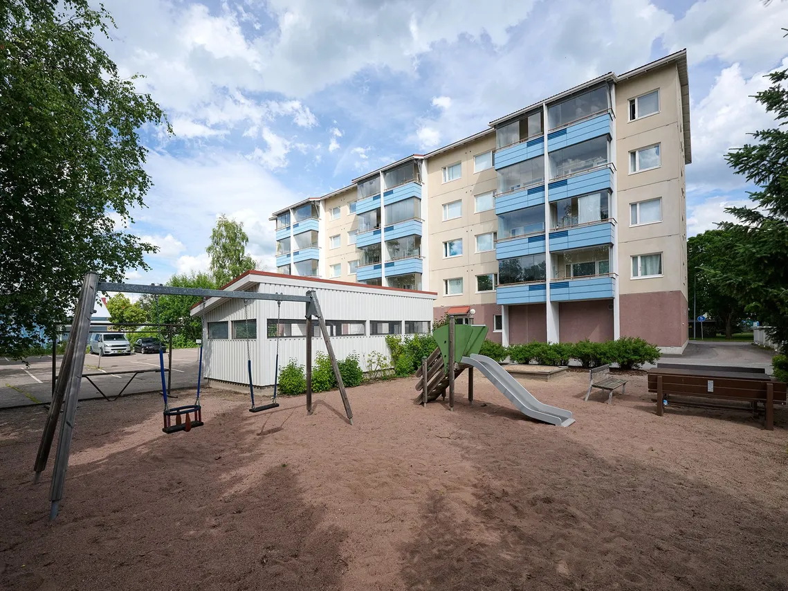 Väinönkatu 8 1