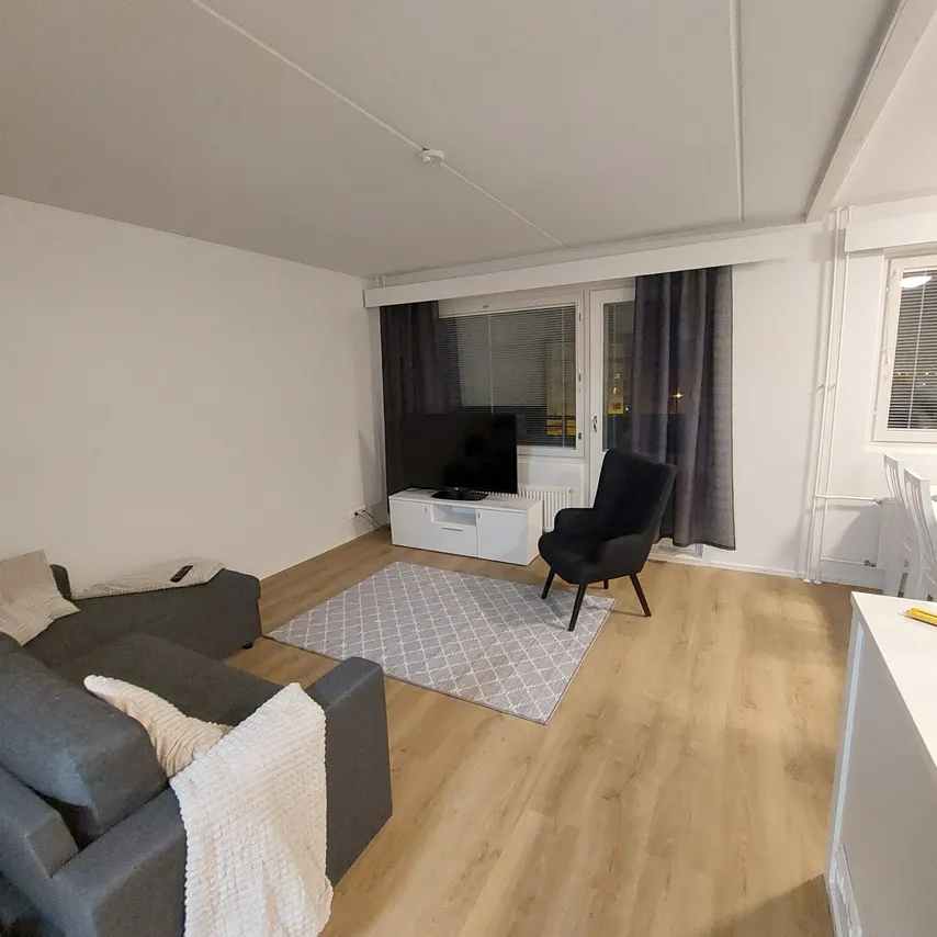 Runeberginpolku 4 4