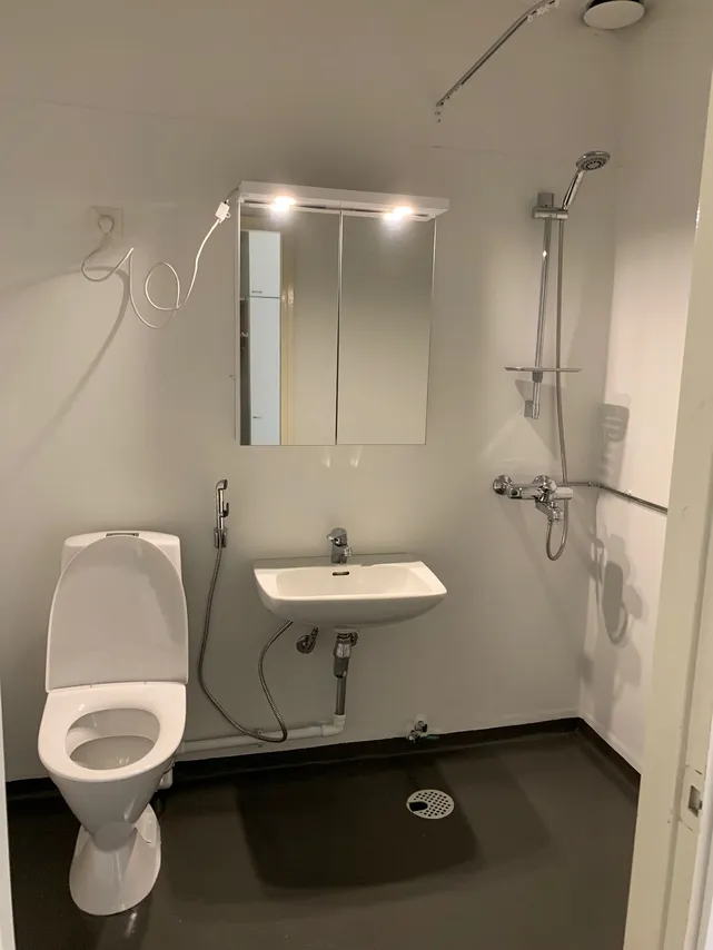 Kasarmikatu 7 5