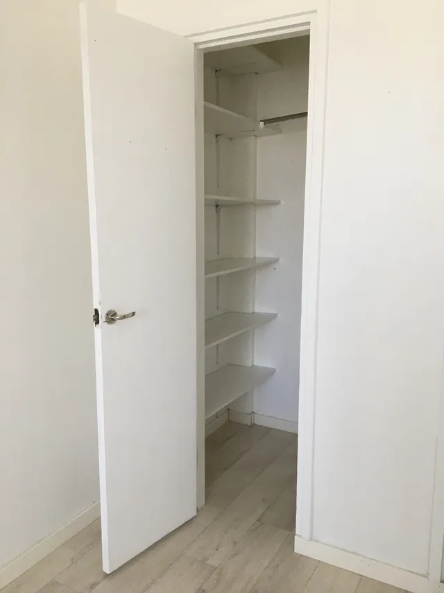 Kustaa Aadolfin katu 3 5