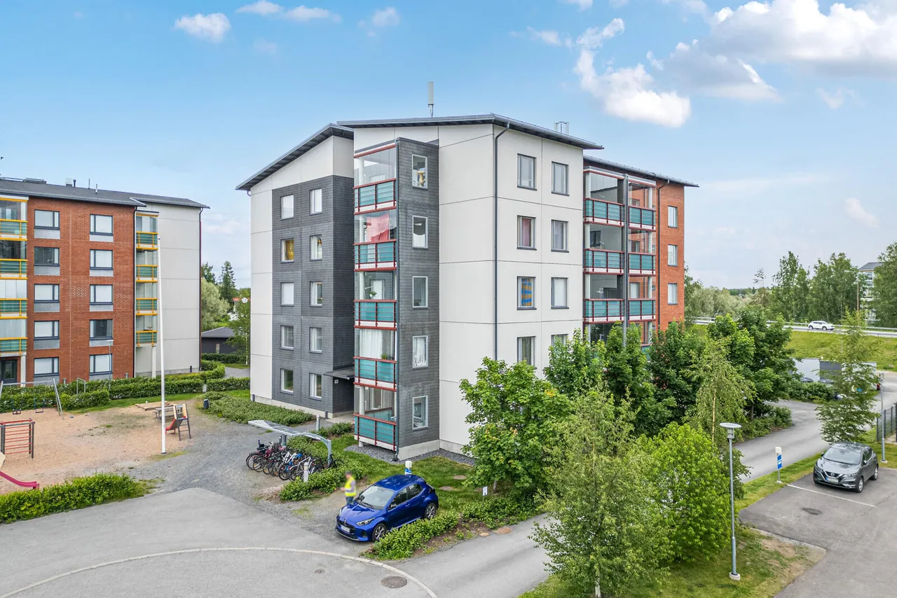 Hopeakanavankatu 15 A 1