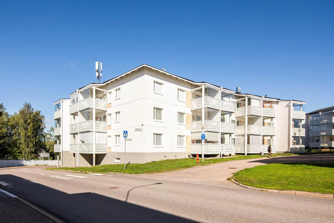 Kesätuulentie 7 4