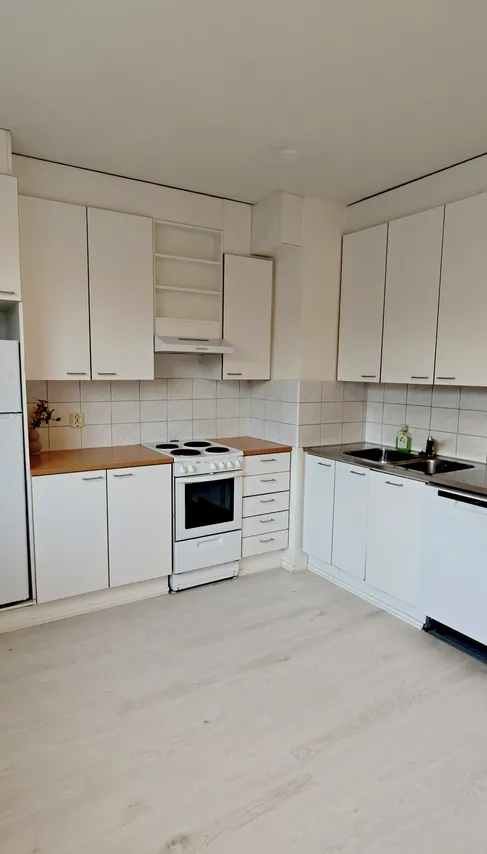 Särmääjänkatu 4 1