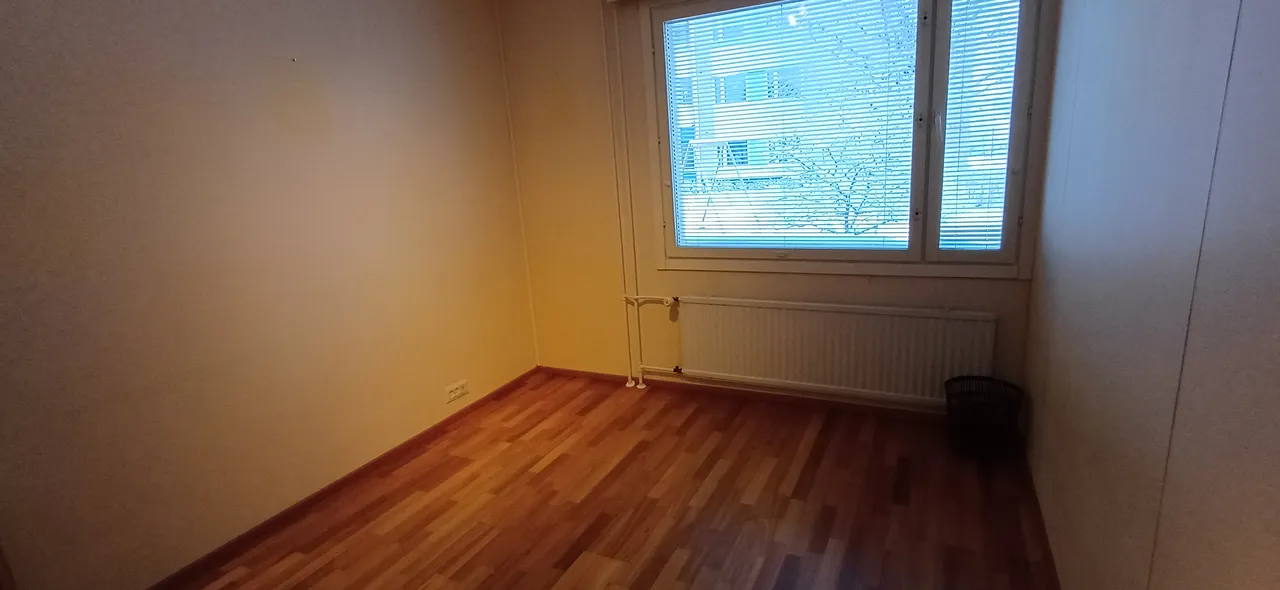 Urheilukatu 8 5