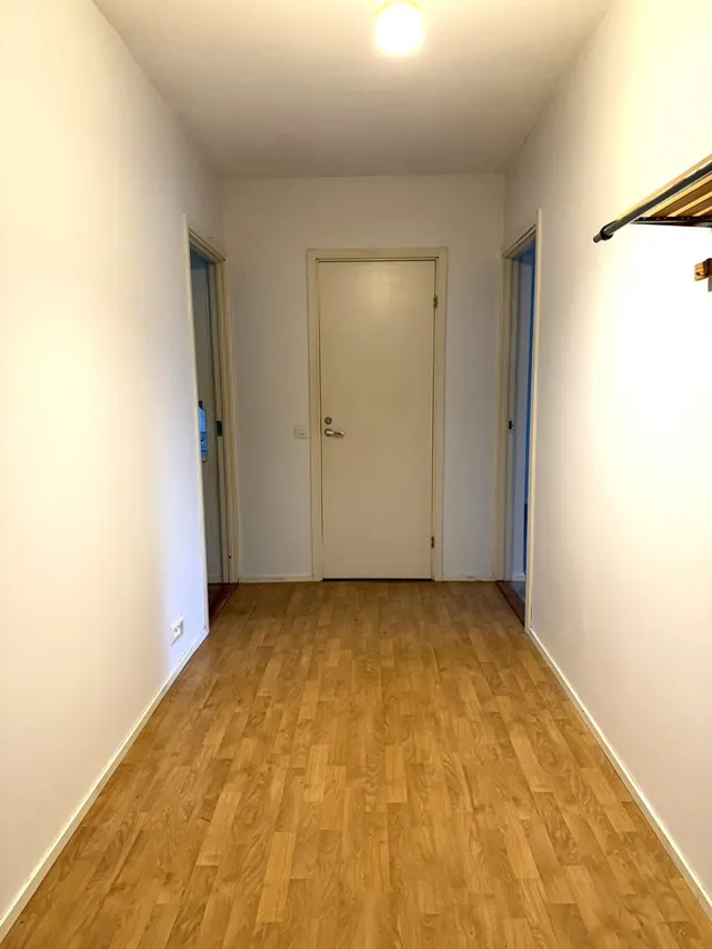 Kapteenintie 8 4