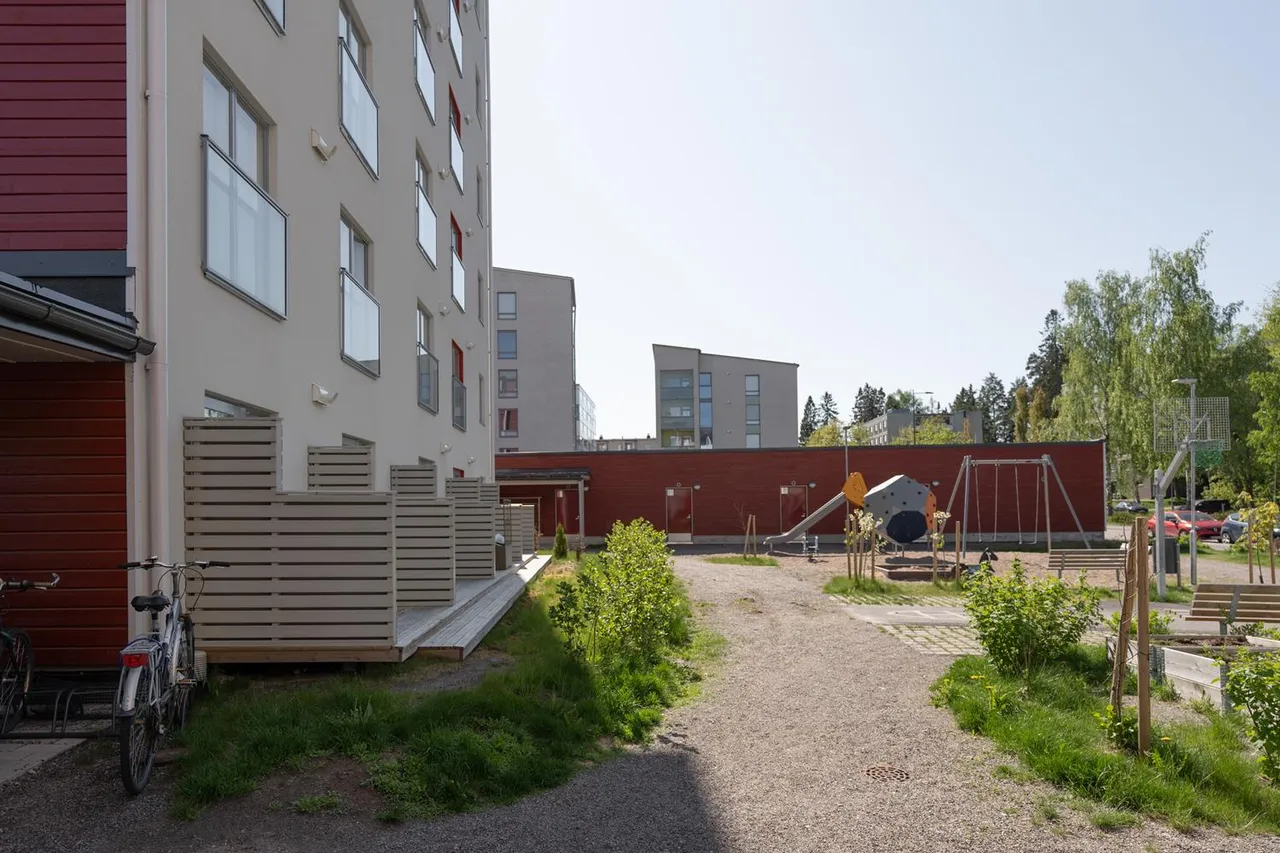 Välskärinkatu 29 4