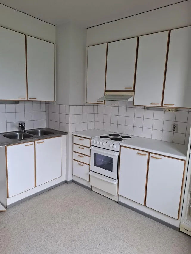 Lasitehtaantie 55 L kaksio, ylin kerros 2