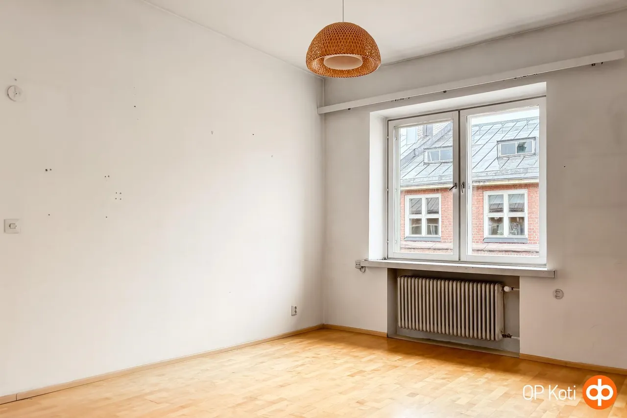 Merimiehenkatu 22 B 4