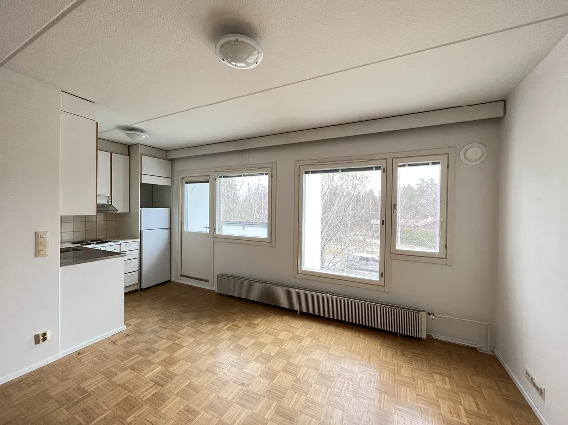 Läntinen Suursuonkuja 3 D 3