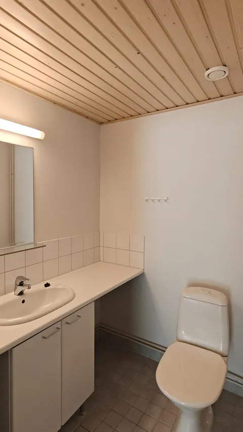 Jyrkkälänkatu 4 5