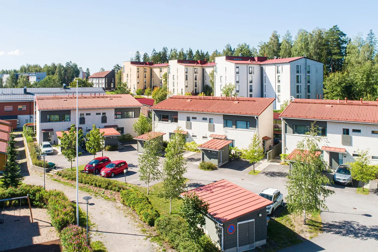 Hyökkäläntie 18 3