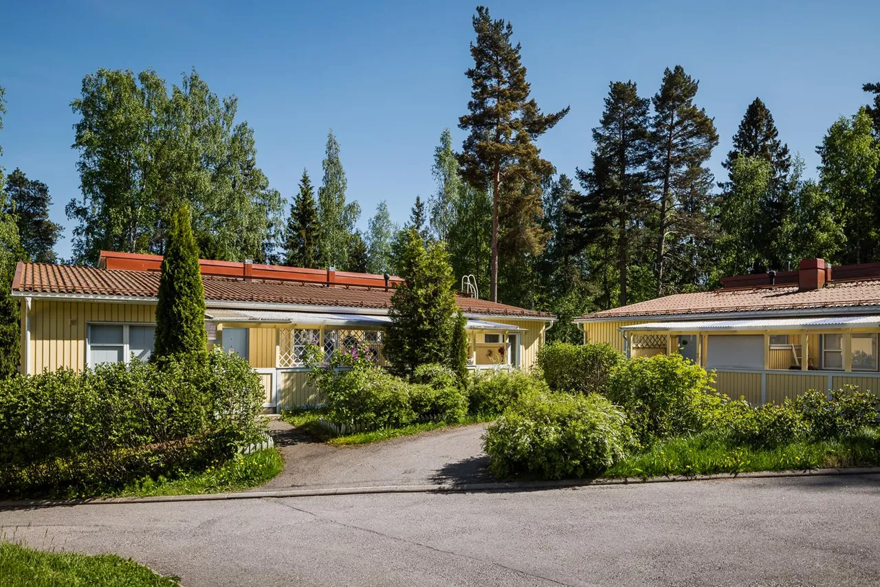 Lehdespolku 3 2