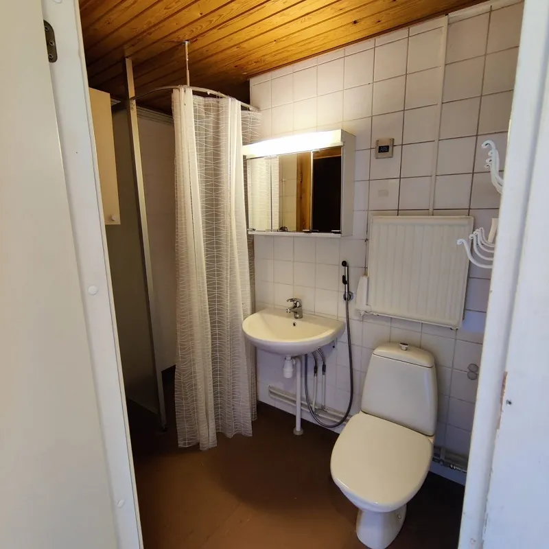 Keskuskatu 10-12 5