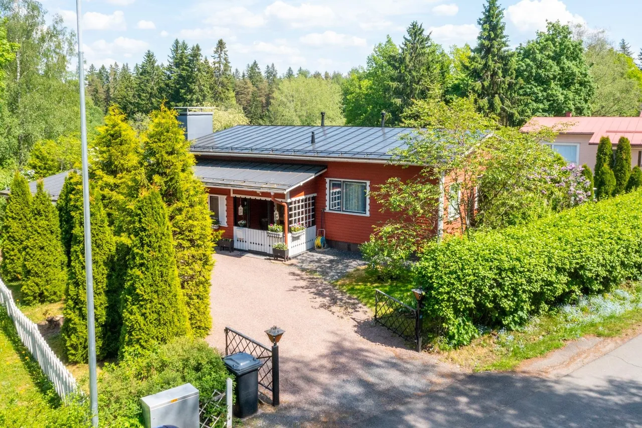 Rantapuisto 37 1
