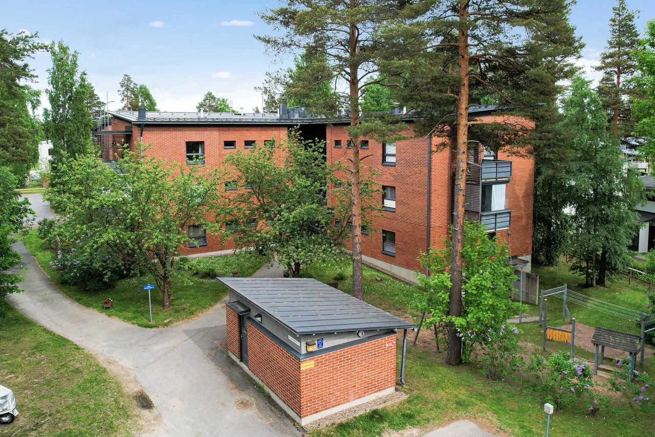 Teroittajanpolku 2, Särmääjänkatu 2 1